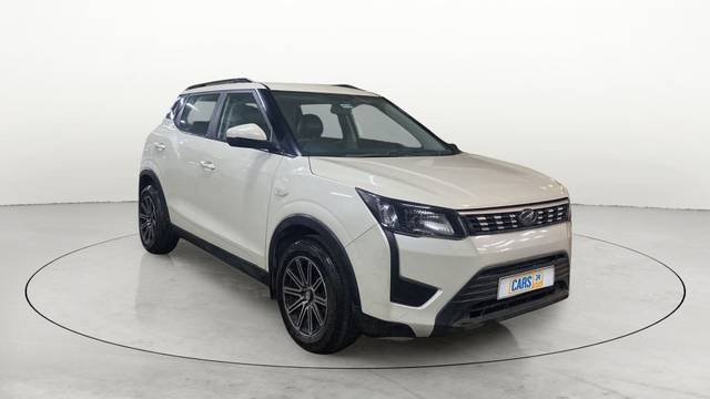 https://images10.gaadi.com/usedcar_image/3543660/original/slot__12908114707-06060d02f64e4db3a3daf45440af7631-Exterior-7.jpg?imwidth=6400