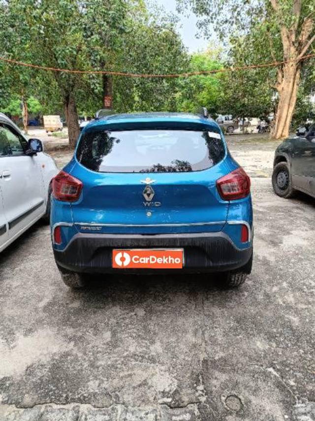 https://images10.gaadi.com/usedcar_image/3544864/original/processed_9997d089-b04d-41ea-bb26-ad9459fdcbcb.jpg?imwidth=6401