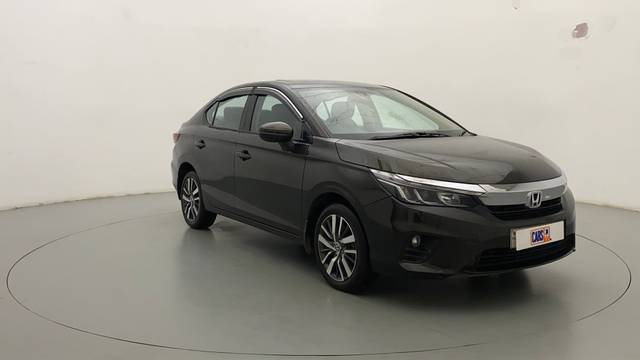 https://images10.gaadi.com/usedcar_image/3545022/original/9603ff5e-867f-4570-bcf1-333a500a2358-44.jpg?imwidth=6400