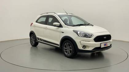 Ford Freestyle Titanium Petrol BSIV Ford Freestyle Titanium Petrol BSIV