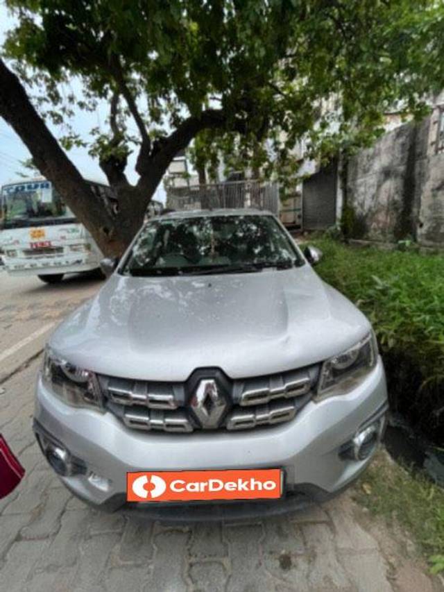https://images10.gaadi.com/usedcar_image/3546277/original/processed_037daf93-1ca0-4156-bd5d-a128fe9c7829.jpeg?imwidth=6402