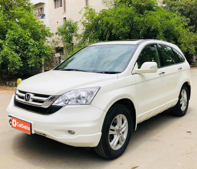 https://images10.gaadi.com/usedcar_image/3546577/original/processed_109b4ee8-84c3-4d30-9f20-049c579f3f84-used_car_2848663_1692626872.jpeg?imwidth=6402