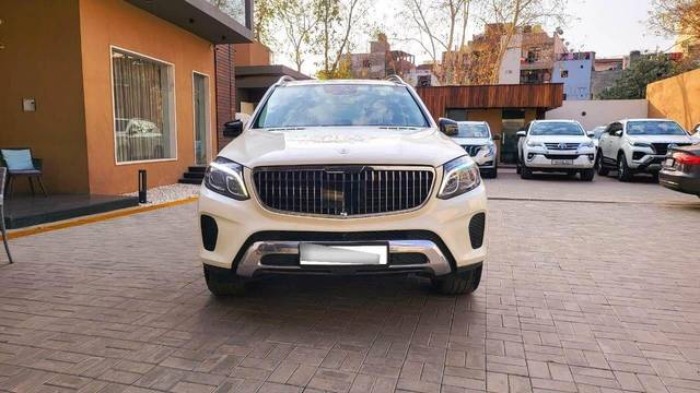 https://images10.gaadi.com/usedcar_image/3547297/original/processed_bba5d26e96fd4c3b6af6a7026c4c6ec3.jpeg?imwidth=6402