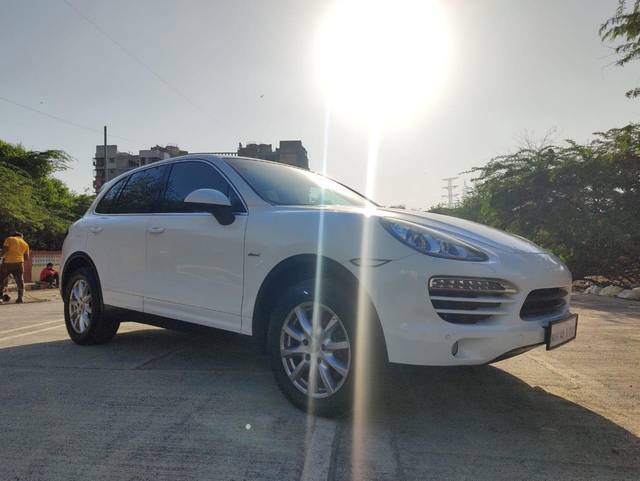 https://images10.gaadi.com/usedcar_image/3547549/original/processed_1b315bc5-253f-4fd1-b39b-36ec5b2dbc3f-used_car_2849436_1692703426.jpg?imwidth=6401