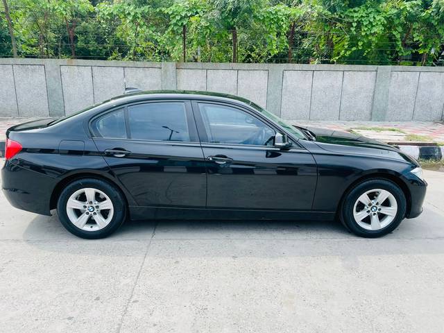 https://images10.gaadi.com/usedcar_image/3548627/original/usedcar_photo_2023_08_20_12_48_09_7601692782334_1692782343.jpg?imwidth=6401