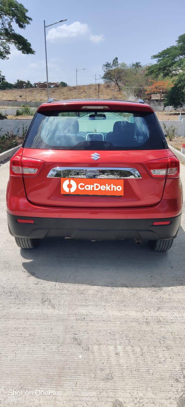 https://images10.gaadi.com/usedcar_image/3548660/original/processed_db5349bb-9f46-4ff3-be73-afc9a0a14bb0-used_car_2850317_1692783377.jpg?imwidth=6402