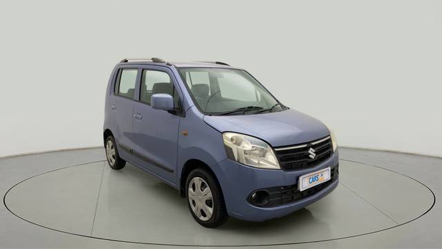 https://images10.gaadi.com/usedcar_image/3549250/original/a10a622e-5dcb-41cf-813b-6bd46b71bb5b-10375117766-23773541c93b499f853426a4d10526dc-Exterior-7.jpg?imwidth=6400
