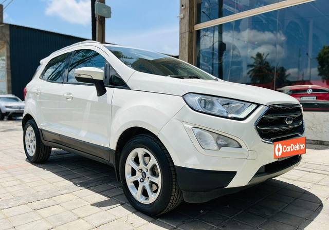 https://images10.gaadi.com/usedcar_image/3549327/original/processed_08b58c7e-39e1-4399-972f-15c6737e1525-used_car_2850848_1692856134.jpg?imwidth=6400