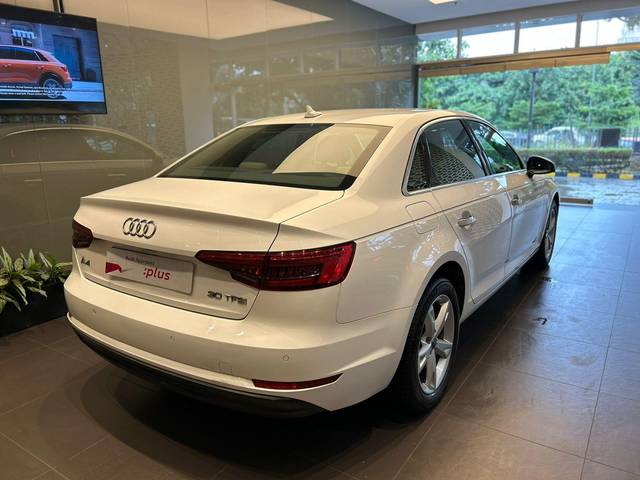 https://images10.gaadi.com/usedcar_image/3550218/original/processed_usedcar_whatsappimage2023_08_23at124608_140381692870147_1692870392.jpeg?imwidth=6402