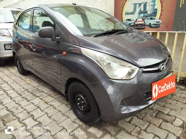 https://images10.gaadi.com/usedcar_image/3550633/original/processed_used_car_2852046_1693116267.jpg?imwidth=6400