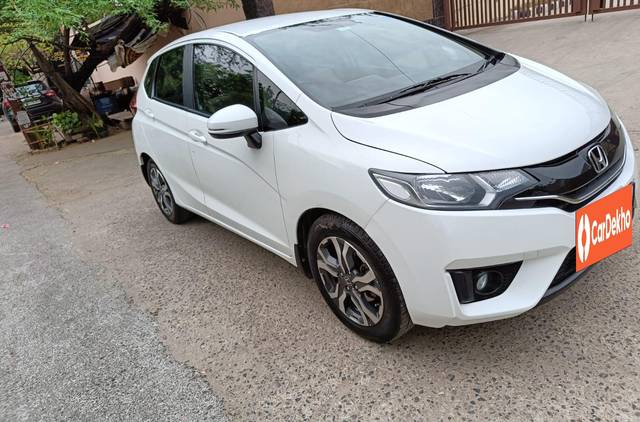 https://images10.gaadi.com/usedcar_image/3550659/original/processed_usedcar_whatsappimage2023_05_24at54815pm_14561692879987_1692880037.jpeg?imwidth=6400