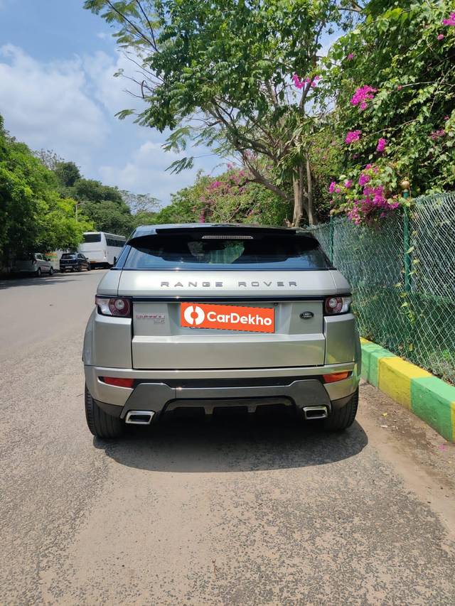 https://images10.gaadi.com/usedcar_image/3550663/original/processed_used_car_2852072_1692880823.jpg?imwidth=6401