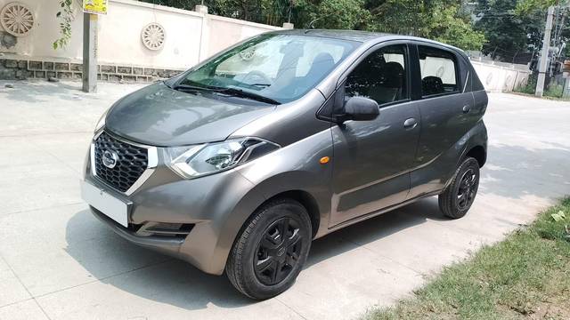 https://images10.gaadi.com/usedcar_image/3550945/original/processed_used_car_2852267_1692903221.jpg?imwidth=6400