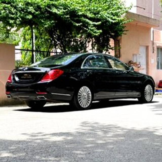 https://images10.gaadi.com/usedcar_image/3551035/original/used_car_2852306_1693308245.jpg?imwidth=6402
