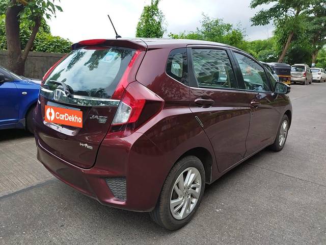 https://images10.gaadi.com/usedcar_image/3551084/original/processed_used_car_2852338_1692942261.jpg?imwidth=6402