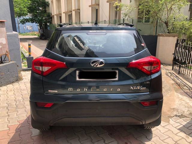 https://images10.gaadi.com/usedcar_image/3551365/original/processed_used_car_2852554_1692955222.jpg?imwidth=6401