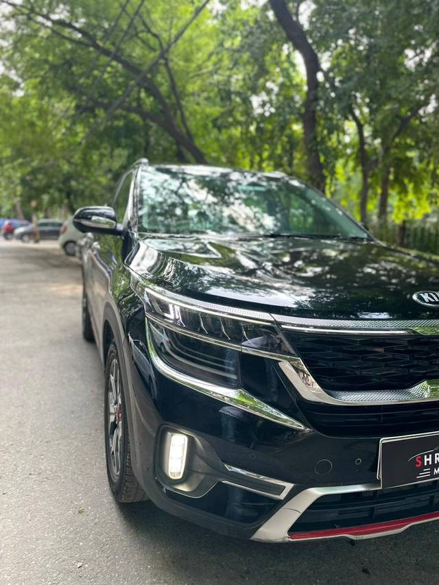 https://images10.gaadi.com/usedcar_image/3552107/original/processed_used_car_2853135_1693029726.JPG?imwidth=6400