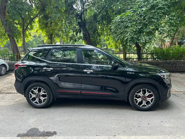 https://images10.gaadi.com/usedcar_image/3552107/original/used_car_2853135_1693029724.JPG?imwidth=6402
