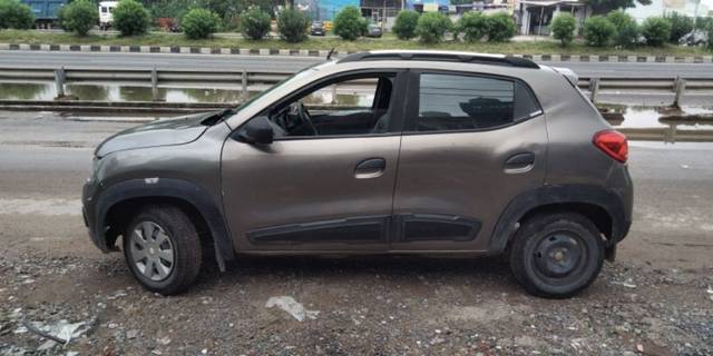 https://images10.gaadi.com/usedcar_image/3552181/original/VCC_IMG_1692422376027_1776118_95_1692422695.jpg?imwidth=6401