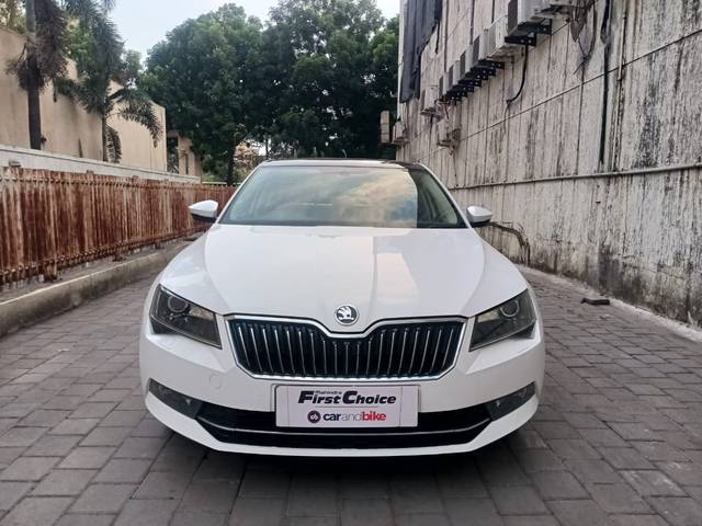 https://images10.gaadi.com/usedcar_image/3552202/original/cover_image-20230414114406.jpeg?imwidth=6400