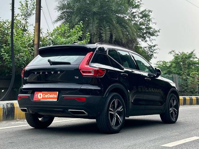https://images10.gaadi.com/usedcar_image/3552470/original/processed_used_car_2853428_1693041236.jpg?imwidth=6402