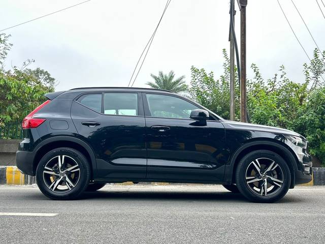 https://images10.gaadi.com/usedcar_image/3552470/original/used_car_2853428_1693041212.jpg?imwidth=6401