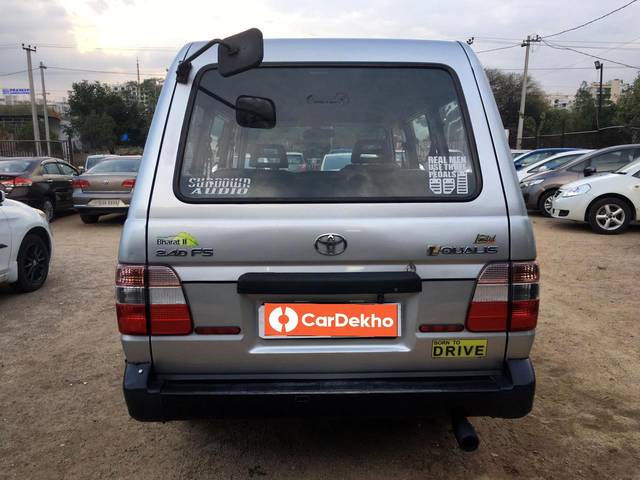 https://images10.gaadi.com/usedcar_image/3552516/original/processed_usedcar_whatsappimage2022_06_19at55018pm_1__2021693042177_1693042203.jpeg?imwidth=6402