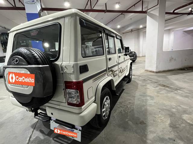 https://images10.gaadi.com/usedcar_image/3552651/original/processed_used_car_2853584_1693046555.jpg?imwidth=6401