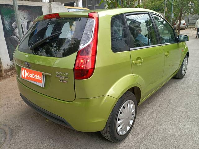https://images10.gaadi.com/usedcar_image/3553205/original/processed_usedcar_img20211208140814_2021693115641_1693115786.jpg?imwidth=6401