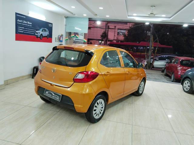 https://images10.gaadi.com/usedcar_image/3553518/original/processed_used_car_2854227_1693126882.jpg?imwidth=6401