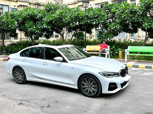 https://images10.gaadi.com/usedcar_image/3554397/original/used_car_2854878_1693208829.jpg?imwidth=6401