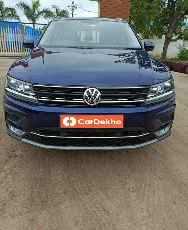 https://images10.gaadi.com/usedcar_image/3554645/original/processed_used_car_2855101_1693213884.jpg?imwidth=6400