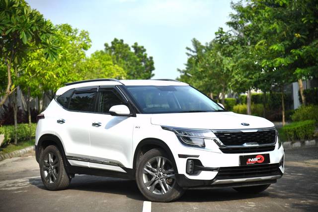 https://images10.gaadi.com/usedcar_image/3555064/original/processed_used_car_2855496_1693218978.jpg?imwidth=6400