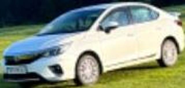 https://images10.gaadi.com/usedcar_image/3555322/original/processed_af51722b-0140-417c-8986-c05614f78557.jpeg?imwidth=6400