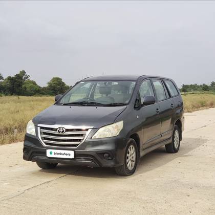 Toyota Innova 2.5 GX (Diesel) 8 Seater BSIII Toyota Innova 2.5 GX (Diesel) 8 Seater BSIII