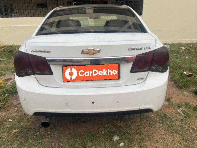 https://images10.gaadi.com/usedcar_image/3555715/original/processed_d6d568ba-baab-47d6-90ed-92ca7ac43746.jpeg?imwidth=6402