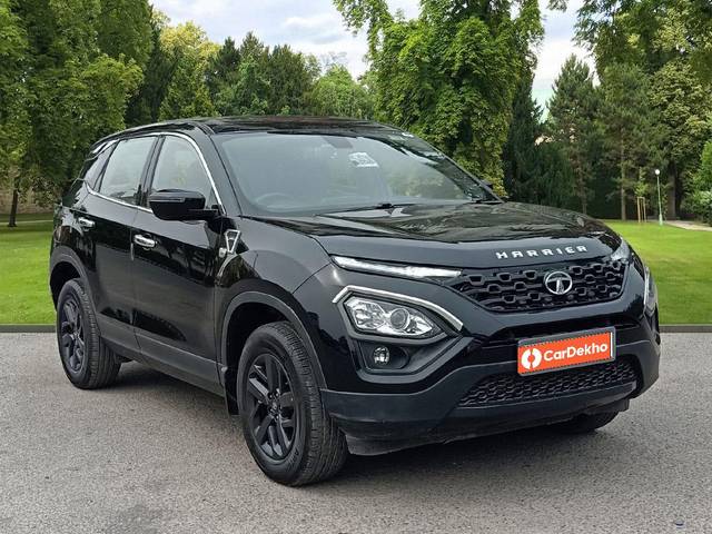 https://images10.gaadi.com/usedcar_image/3556396/original/processed_used_car_2856569_1693298740.jpg?imwidth=6400