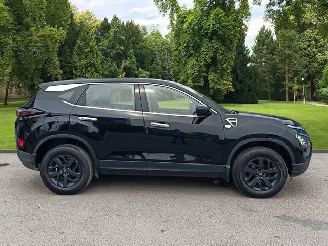 https://images10.gaadi.com/usedcar_image/3556396/original/processed_used_car_2856569_1693299236.jpg?imwidth=6401