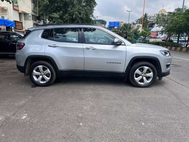 https://images10.gaadi.com/usedcar_image/3557557/original/processed_used_car_2857375_1693470520.jpg?imwidth=6401