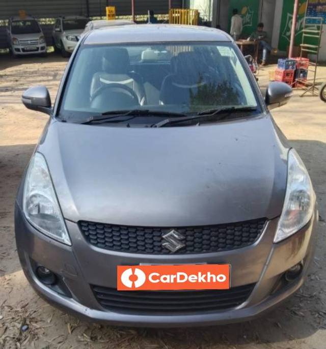 https://images10.gaadi.com/usedcar_image/3557886/original/processed_522ba56e-ba99-4ad1-81f5-1a47d9410e1a.jpg?imwidth=6400