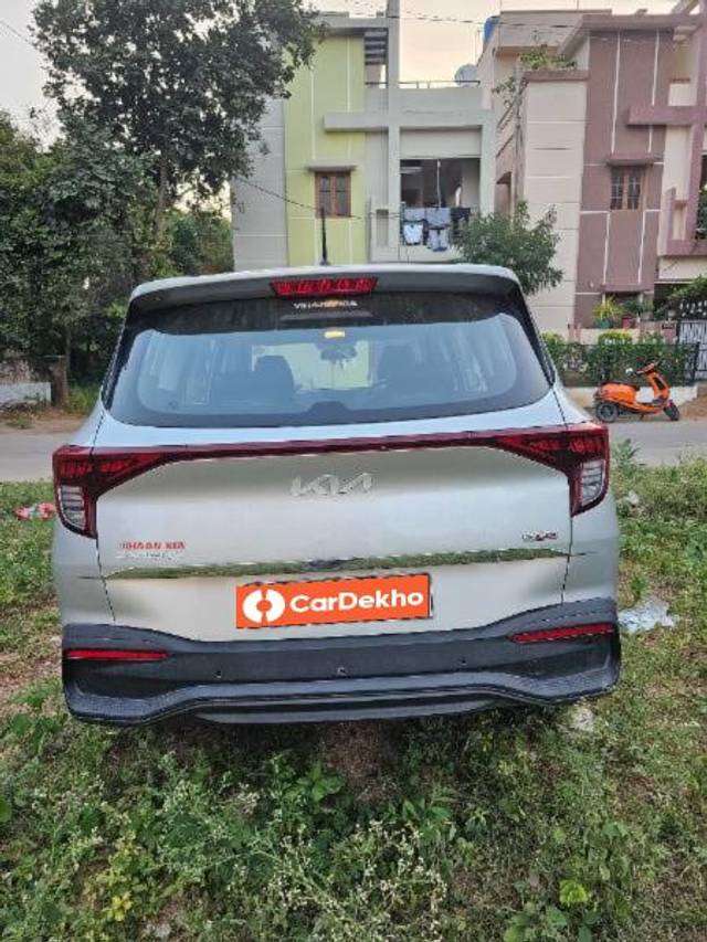 https://images10.gaadi.com/usedcar_image/3557959/original/processed_b4dd1394-8f0c-449d-ab5c-9f63887e27ce.jpg?imwidth=6402