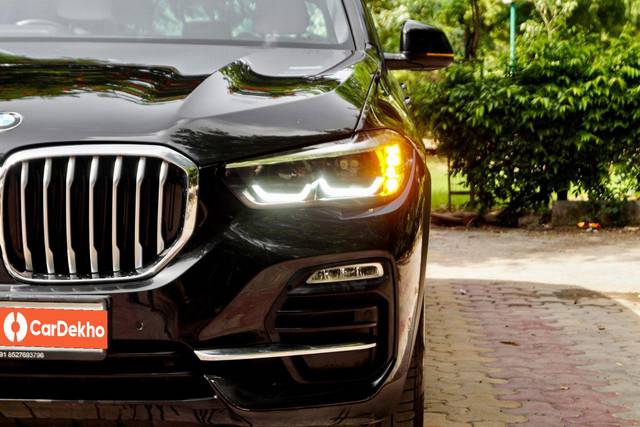 https://images10.gaadi.com/usedcar_image/3558677/original/processed_used_car_2858099_1693483989.JPG?imwidth=6400