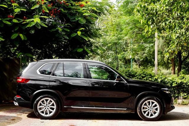 https://images10.gaadi.com/usedcar_image/3558677/original/used_car_2858099_1693483979.JPG?imwidth=6401