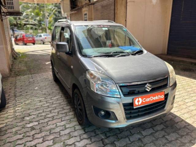 https://images10.gaadi.com/usedcar_image/3558994/original/processed_7635cc4e-96d3-415c-bfb3-23e51e7422de.jpeg?imwidth=6400