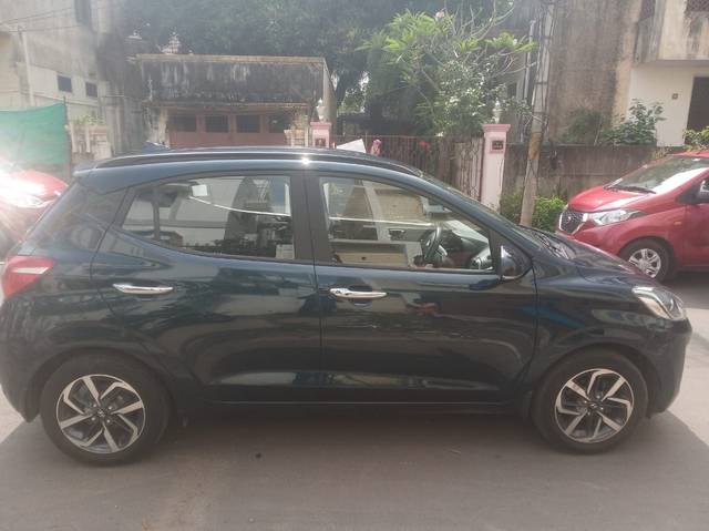 https://images10.gaadi.com/usedcar_image/3559105/original/img2858348__used_car_2858348_1704440526.jpg?imwidth=6401