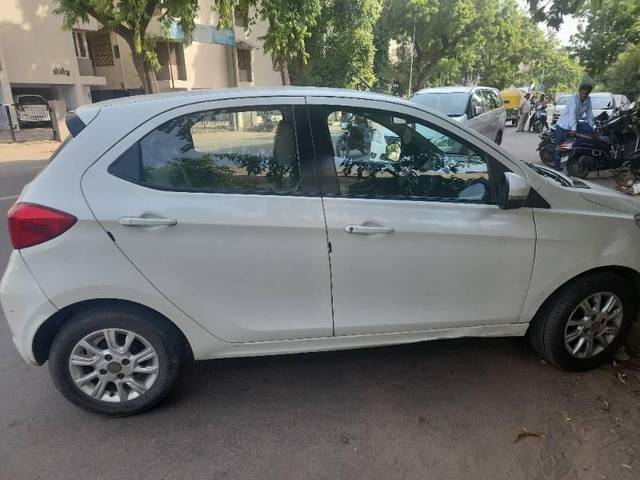 https://images10.gaadi.com/usedcar_image/3559282/original/processed_0b4ab0ca-9159-475a-97c2-a84b312d13e0.jpg?imwidth=6401