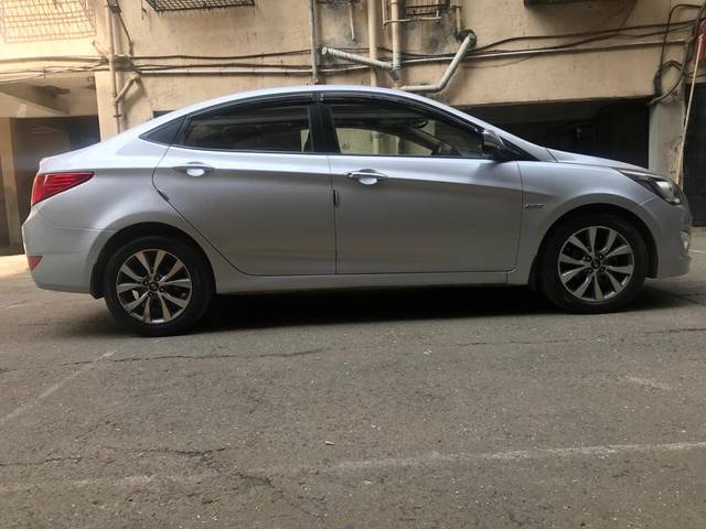 https://images10.gaadi.com/usedcar_image/3559396/original/used_car_2858541_1693555558.jpg?imwidth=6401