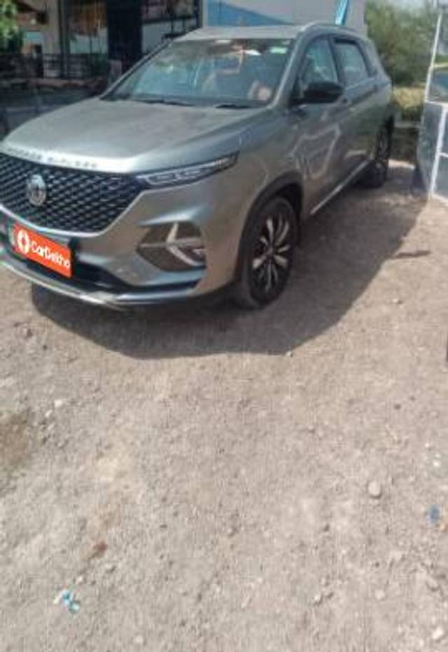 https://images10.gaadi.com/usedcar_image/3559427/original/processed_64340e16-11ca-47e4-a651-08a5a601b662.jpg?imwidth=6400