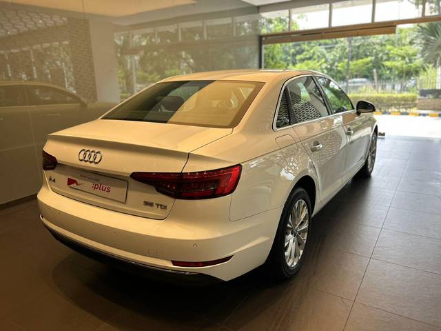 https://images10.gaadi.com/usedcar_image/3559582/original/processed_usedcar_whatsappimage2023_08_28at122328_140381693560332_1693560366.jpeg?imwidth=6402