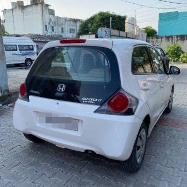 https://images10.gaadi.com/usedcar_image/3559626/original/processed_06bb432c-90f7-403e-a3c2-338502732956.jpeg?imwidth=6401